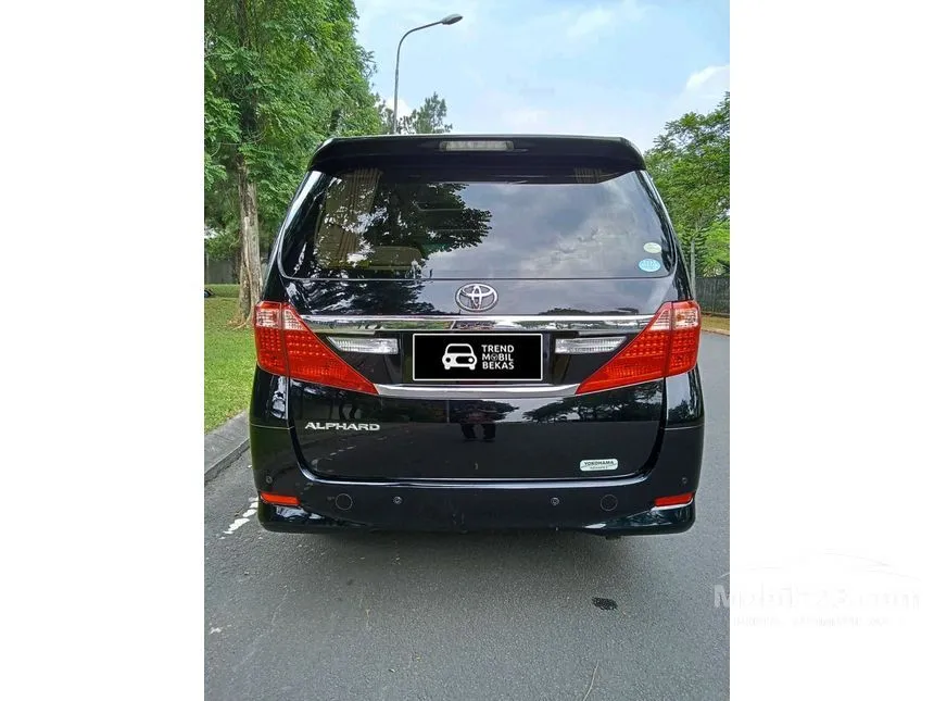 2012 Toyota Alphard G MPV