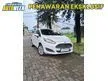 Jual Mobil Ford Fiesta 2014 Trend 1.5 di Jawa Barat Automatic Hatchback Putih Rp 110.000.000