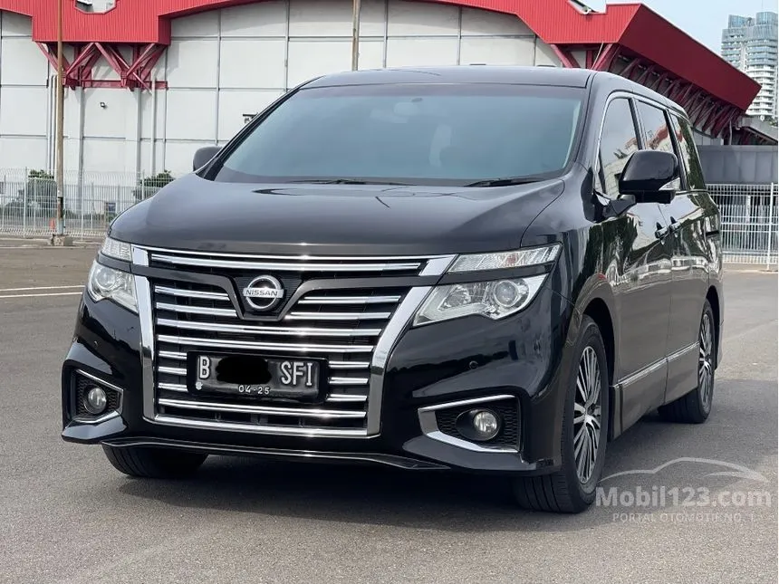 2014 Nissan Elgrand Highway Star MPV