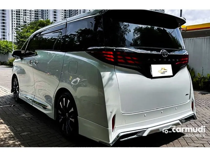 2024 Toyota Alphard HEV Modellista MPV