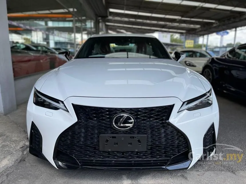 Recon 2021 Lexus IS300 2.0 F Sport Sedan JP Spec 5A Rate 15k Mileage Only Red Leather Seat