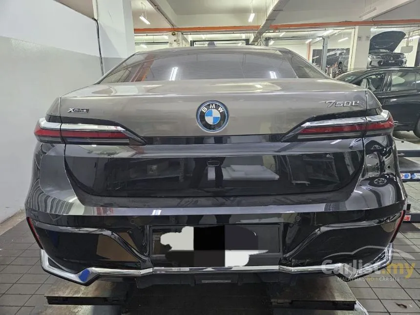 2024 BMW 750e xDrive M Sport Pure Excellence Sedan