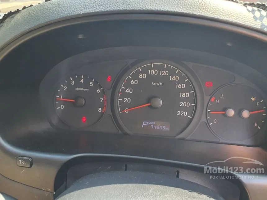 2017 Hyundai H-1 Royale Limited MPV