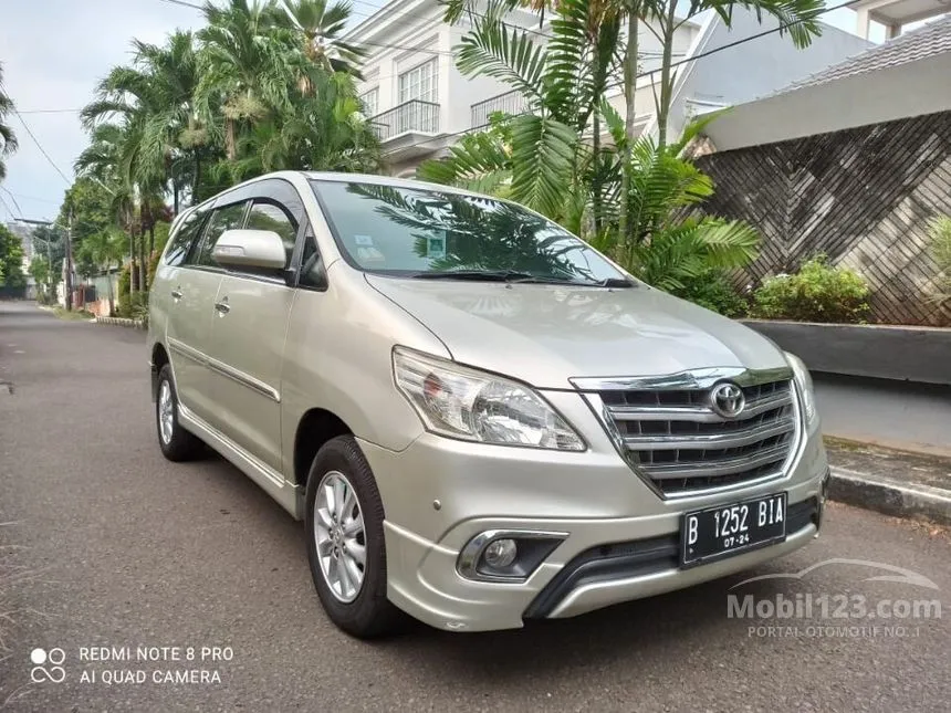 Jual Mobil Toyota Kijang Innova 2014 V Luxury 2.0 di DKI Jakarta Automatic MPV Emas Rp 180.000.000
