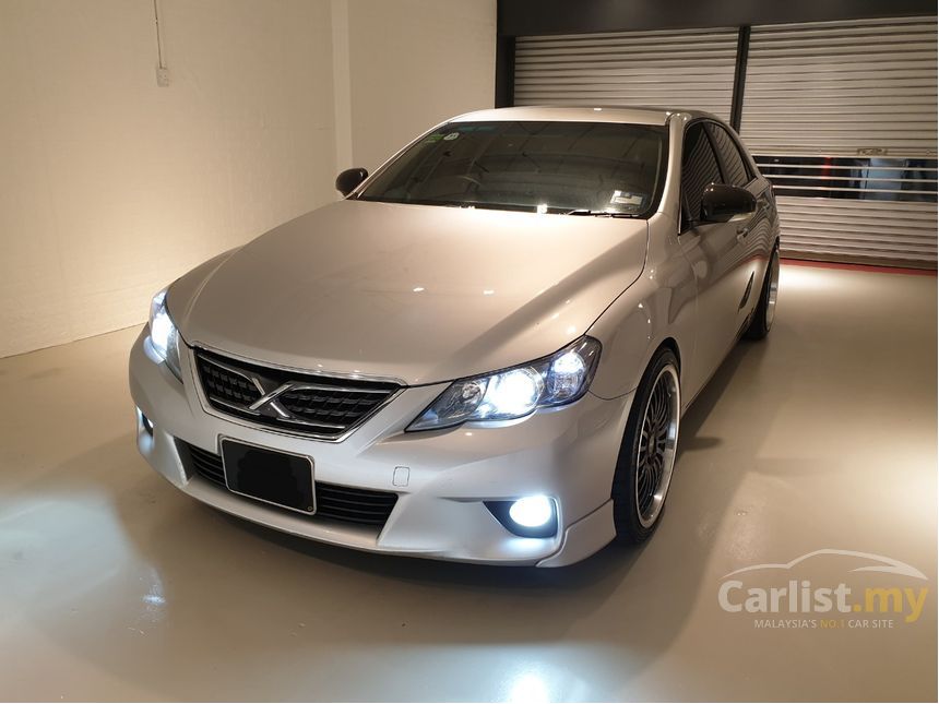 Toyota mark x 2011