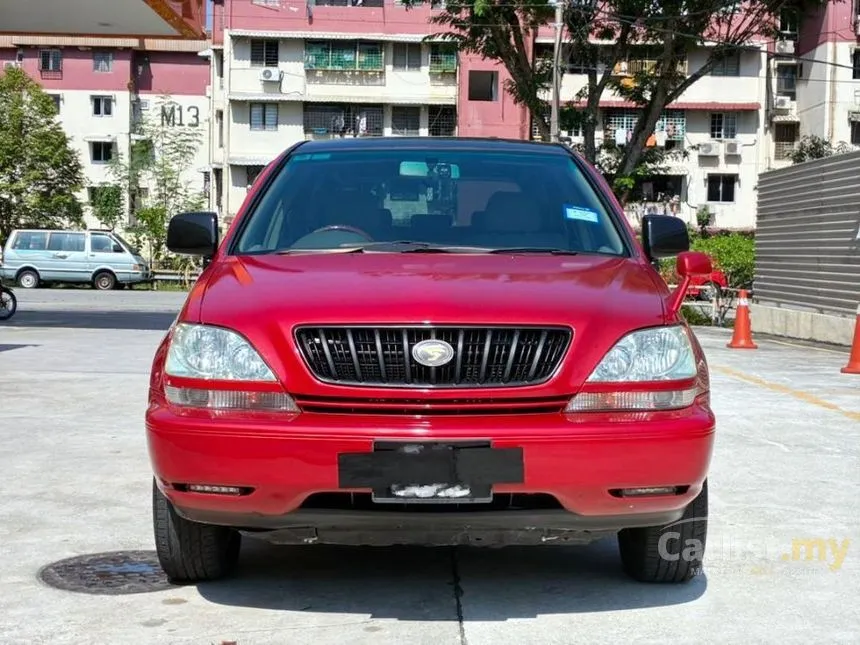 2001 Toyota Harrier SUV