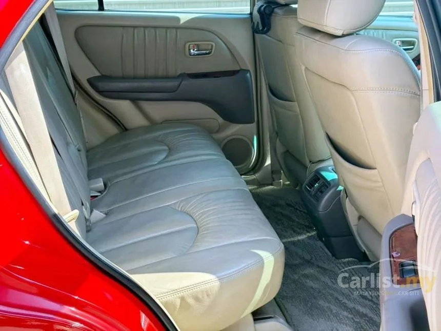 2001 Toyota Harrier SUV
