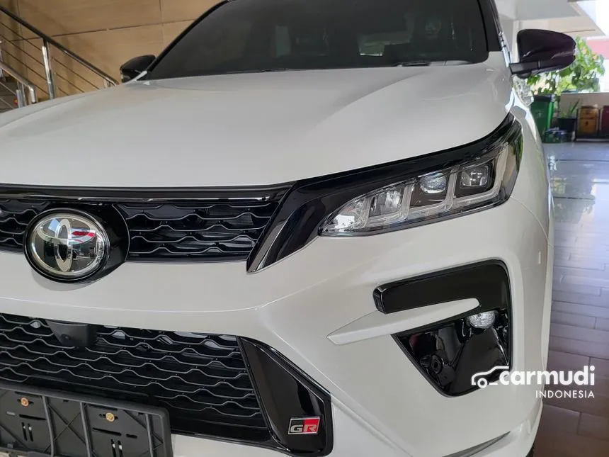 2025 Toyota Fortuner VRZ 4x4 SUV