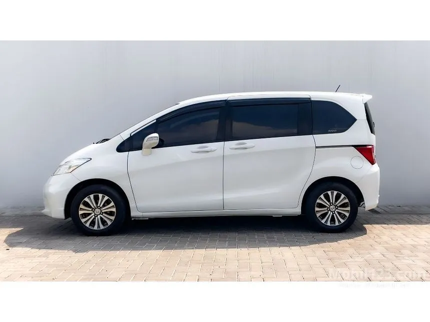 2013 Honda Freed S MPV