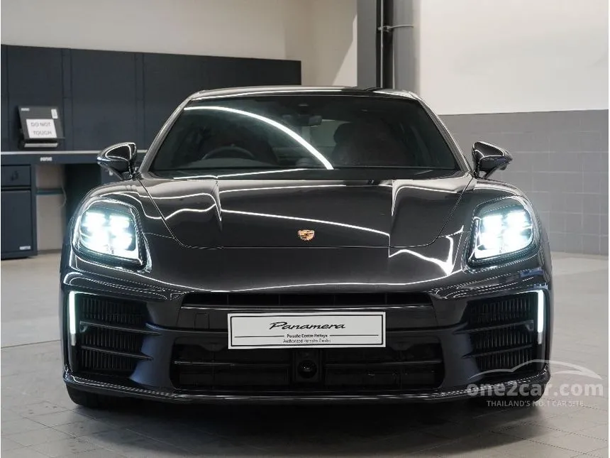 2025 Porsche PANAMERA 4 E-Hybrid Sedan