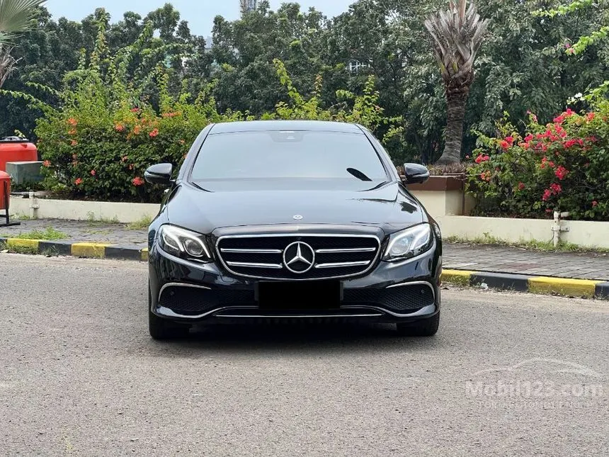 2019 Mercedes-Benz E300 Avantgarde SportStyle Sedan
