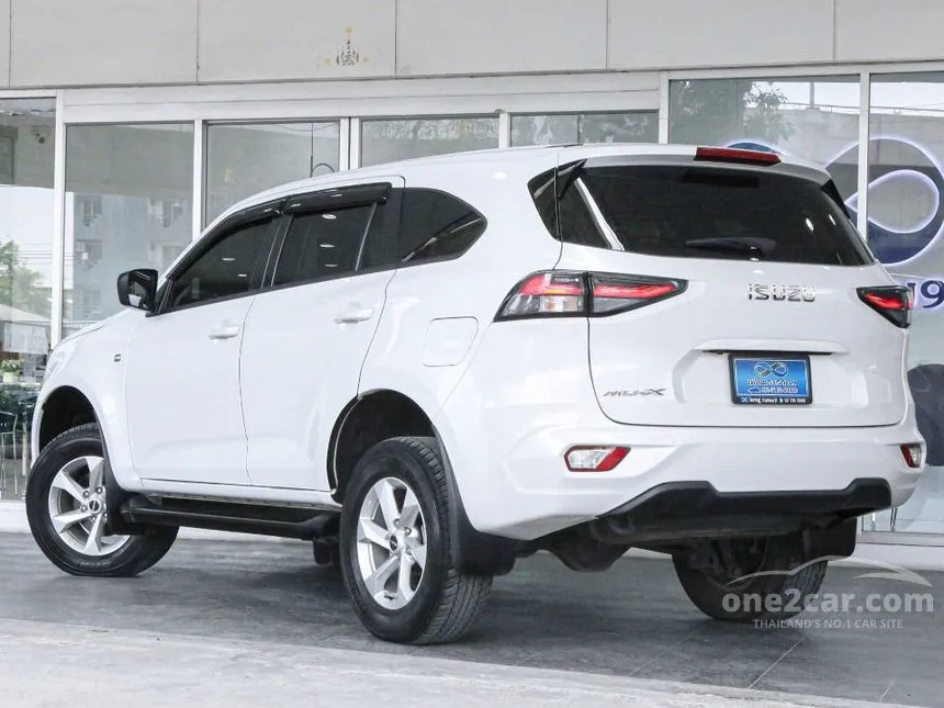 2023 Isuzu MU-X Active SUV