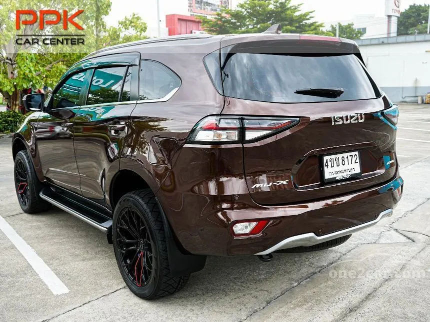2021 Isuzu MU-X Ultimate SUV