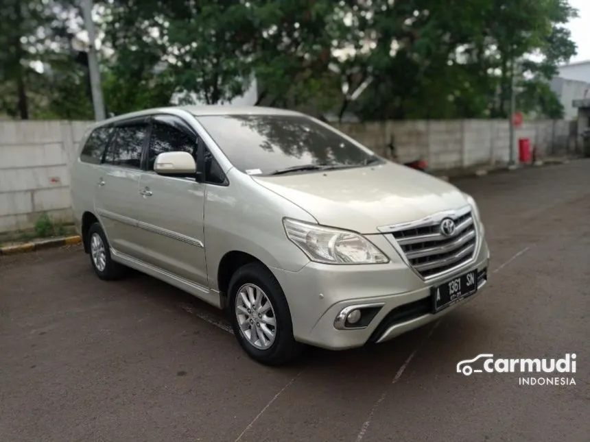 Jual Mobil Toyota Kijang Innova 2014 V 2.0 di Jawa Barat Automatic MPV Abu