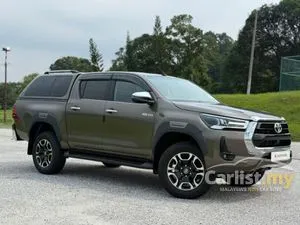 2025 Toyota Hilux 2.4 V Dual Cab Pickup  4X4 (FULL SERVICE RECORD UMW TOYOTA MALAYSIA 1K KM ONLY SUPER LOW MILEAGE LIKE NEW CAR  ) NO OFF ROAD USE