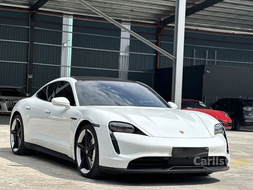 2022 Porsche Taycan 4S Sedan