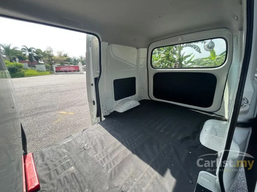 2020 Daihatsu Gran Max Panel Van