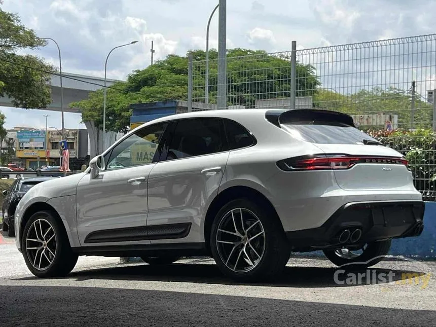 2022 Porsche Macan SUV