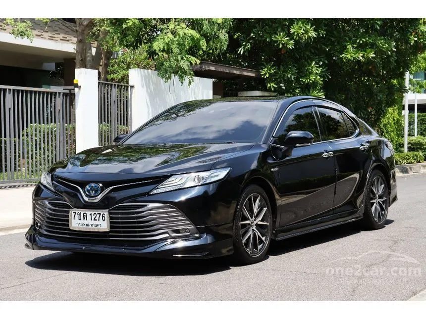 2019 Toyota CAMRY Hybrid Premium Sedan