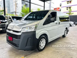 2022 Toyota HIACE 2.8 GL Van