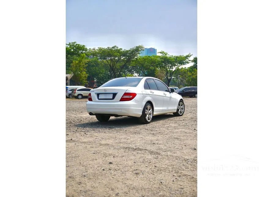 2013 Mercedes-Benz C200 CGI Sedan
