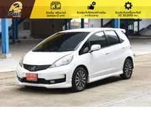 2013 Honda JAZZ 1.5 (ปี 08-14) SV Hatchback