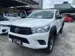 Used 2022 Toyota Hilux 2.4 Pickup Truck/FULL SERVICE RECORD
