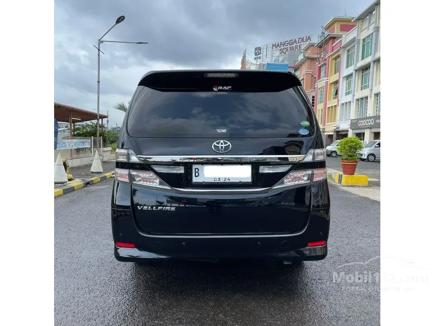 2013 Toyota Vellfire V Van Wagon