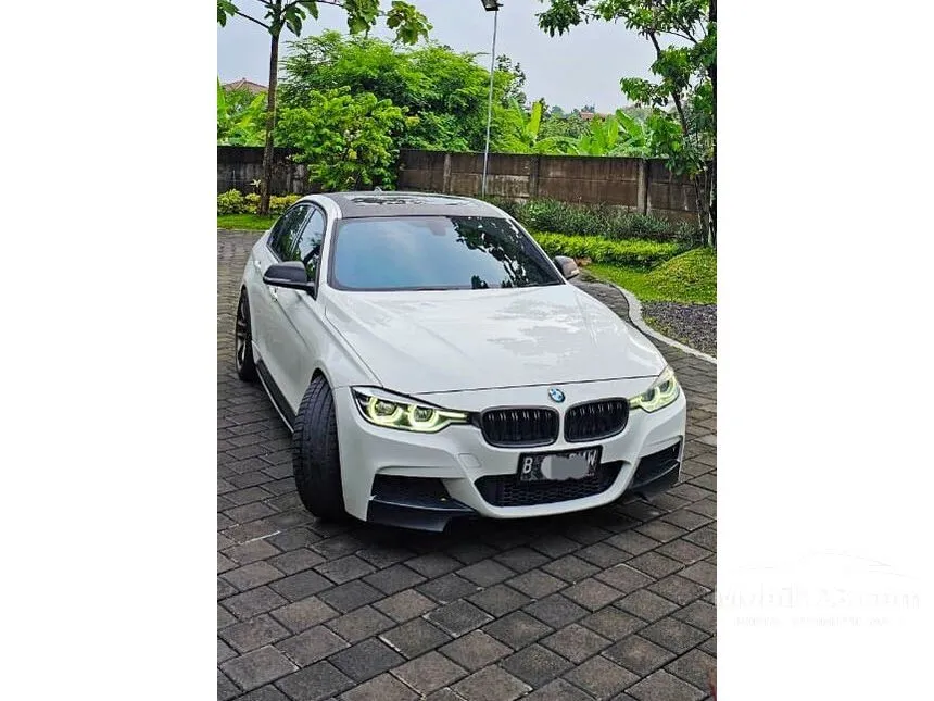 Jual Mobil BMW 335i 2013 Luxury 3.0 di Jawa Tengah Automatic Sedan Putih Rp 450.000.000