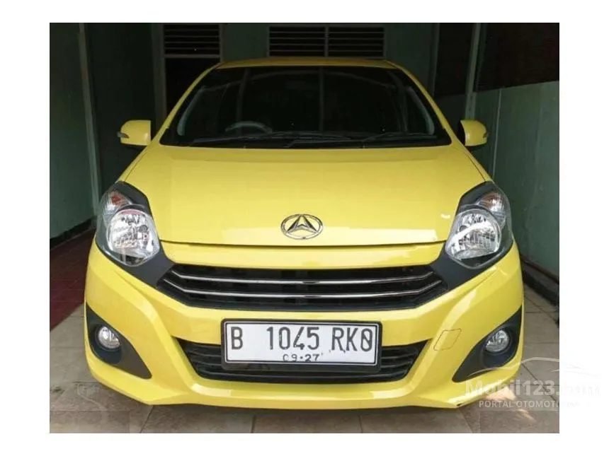Jual Mobil Daihatsu Ayla 2022 X 1.0 di Jawa Barat Manual Hatchback Kuning Rp 112.000.000