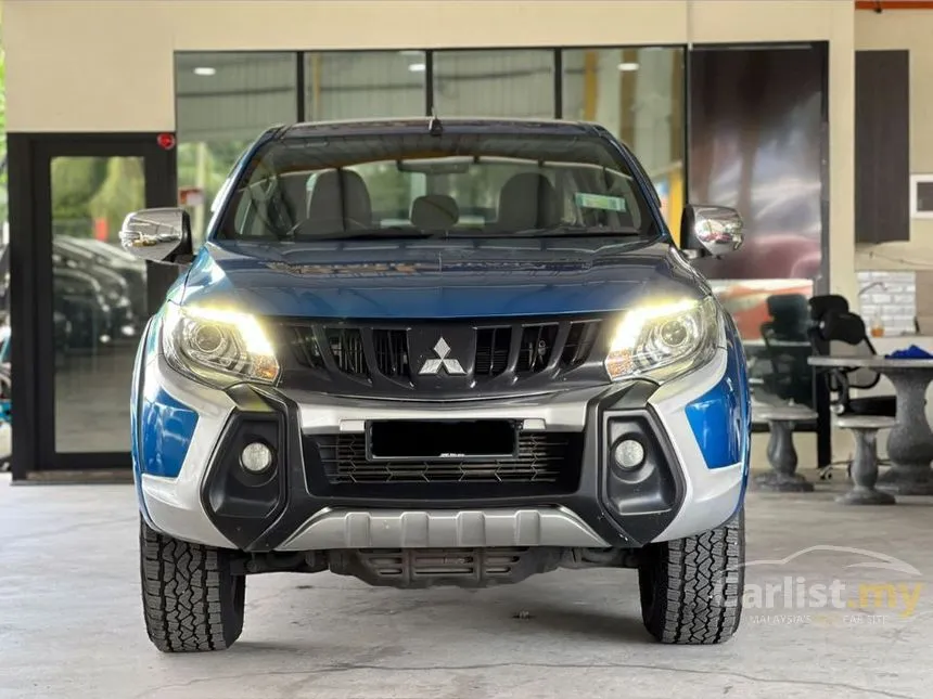 2017 Mitsubishi Triton VGT Dual Cab 4X4 Pickup