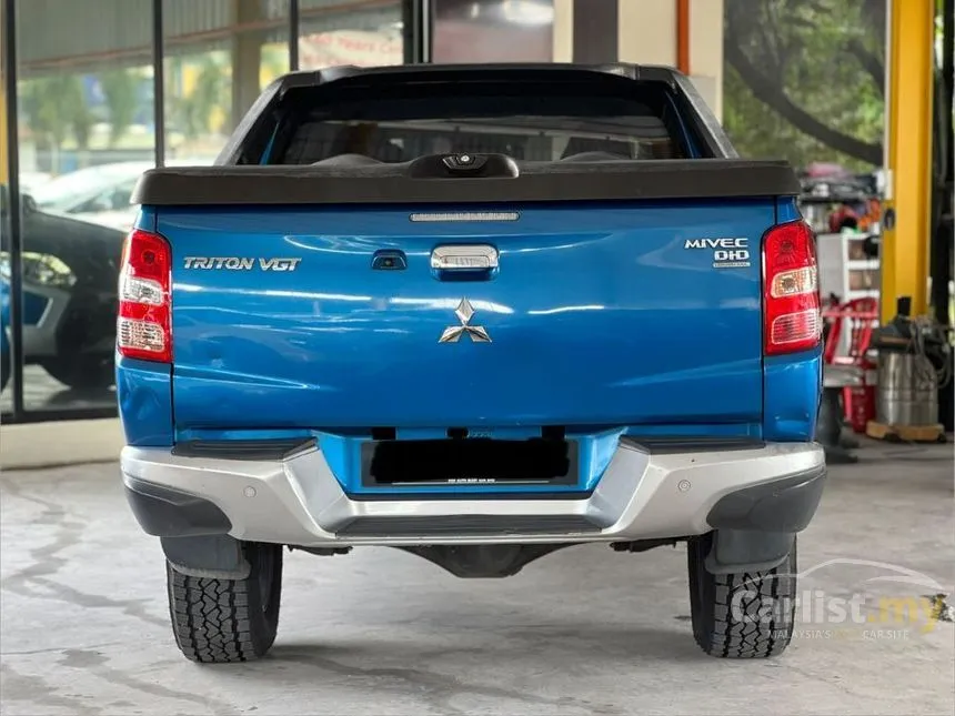 2017 Mitsubishi Triton VGT Dual Cab 4X4 Pickup