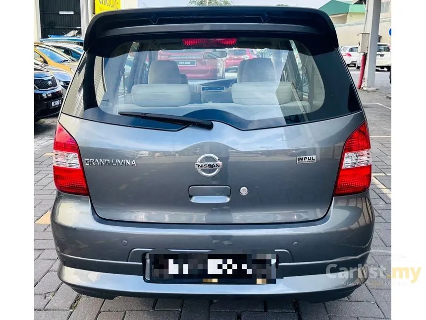 2011 Nissan Grand Livina Comfort MPV