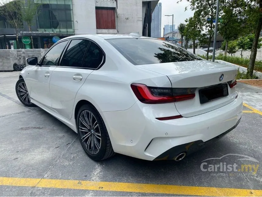 Used 2021 BMW 330i M Sport - Pre Owned - Carlist.my