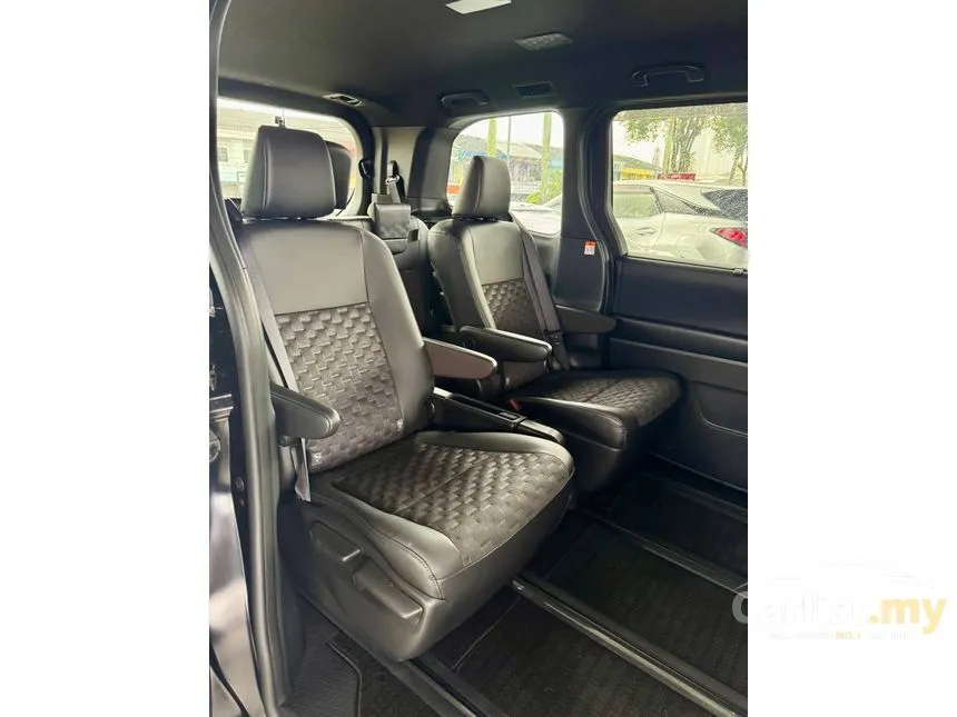 2024 Toyota Voxy S-Z MPV