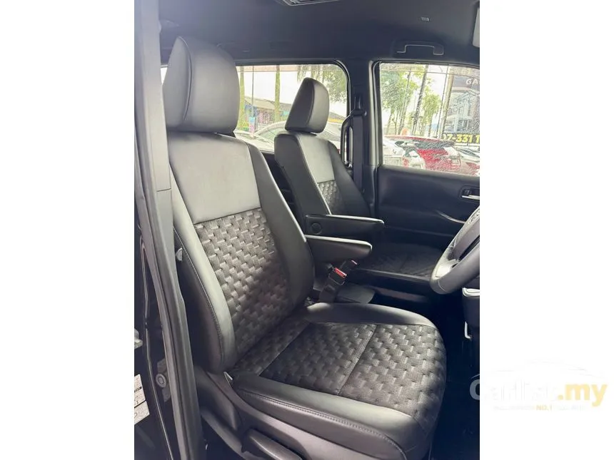 2024 Toyota Voxy S-Z MPV