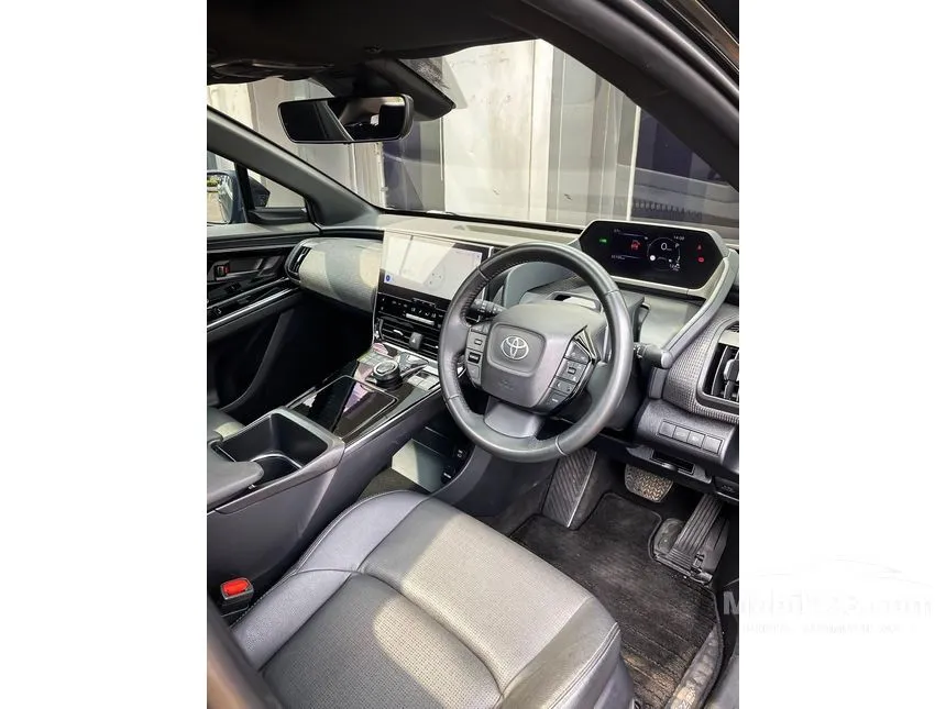2023 Toyota BZ4X (1 Tone) SUV