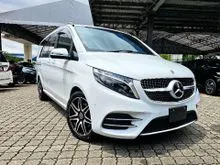 (BRAND NEW CAR CONDITION) (GRADE5/A 10K KM ONLY) (FULLY LOADED) 2023 Mercedes-Benz V220D AMG 2.0