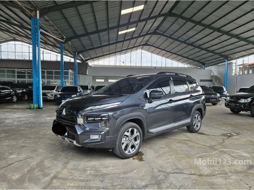 Jual Mobil Mitsubishi Xpander 2022 CROSS Premium Package 1.5 di Sumatera Utara Automatic Wagon Abu
