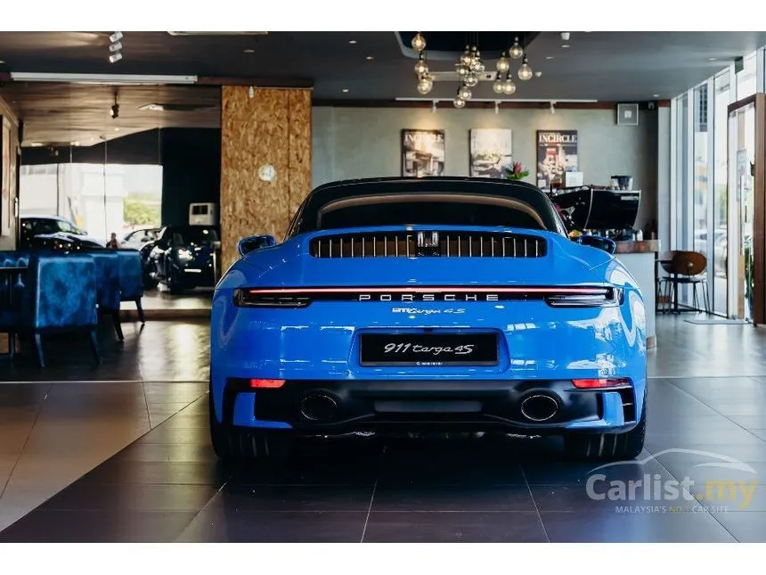 2022 Porsche 911 Carrera 4S Coupe