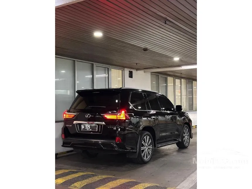 2016 Lexus LX 570 Sport SUV