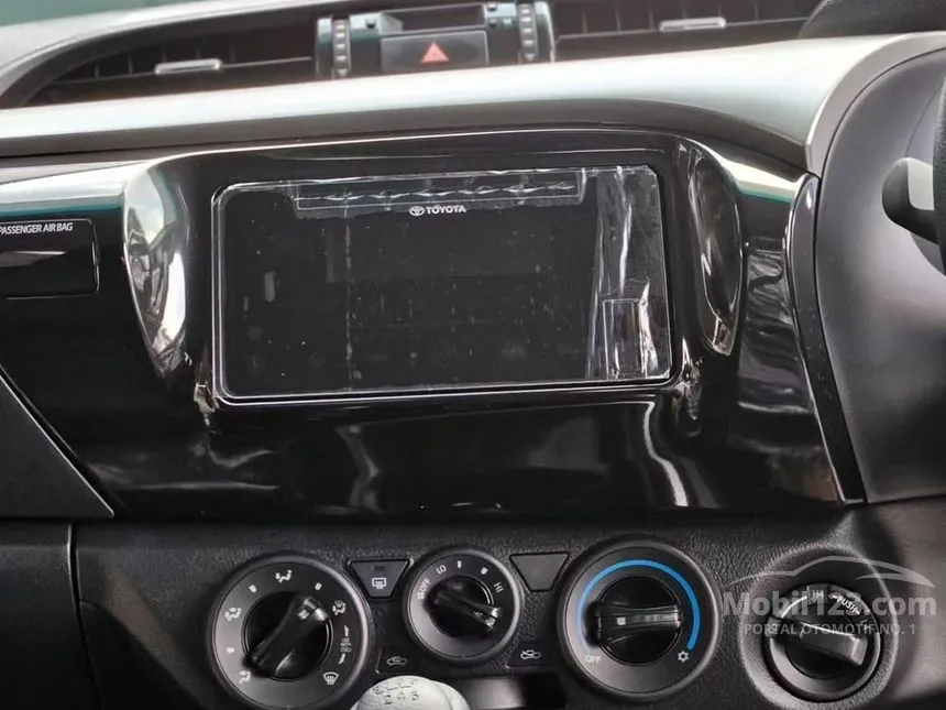 2025 Toyota Hilux G Double Cab 4X4 Pickup