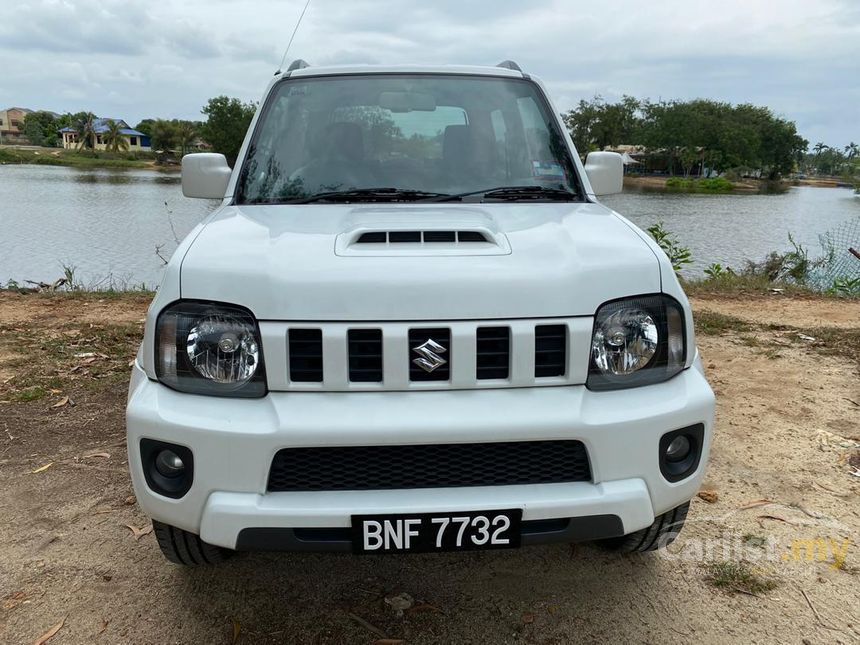 Suzuki Jimny 2014 JLX 1.3 in Johor Automatic SUV White for RM 68,888