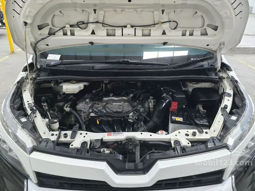 2018 Toyota Voxy MPV