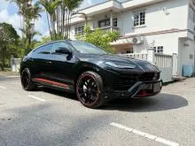 Black& Red seat, Full spec, 23inch rim,  B&O sound, 2022 Lamborghini Urus 4.0 SUV, P roof