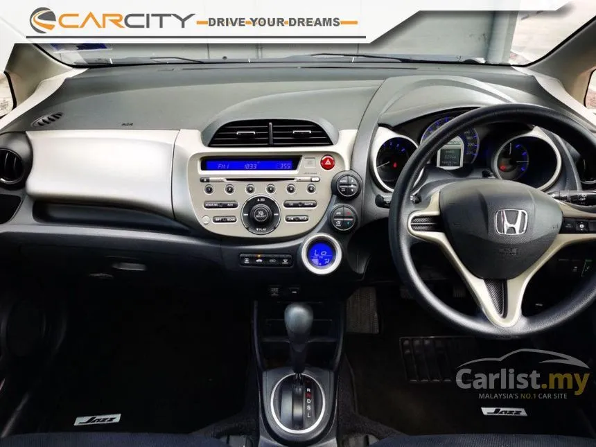 2014 Honda Jazz Hybrid Hatchback
