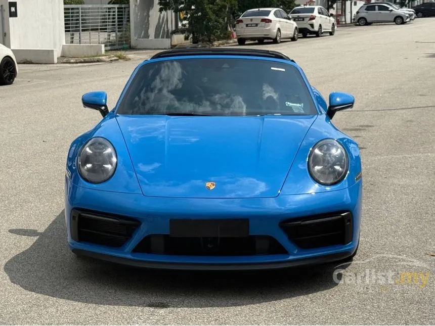 2023 Porsche 911 Targa 4 GTS Convertible