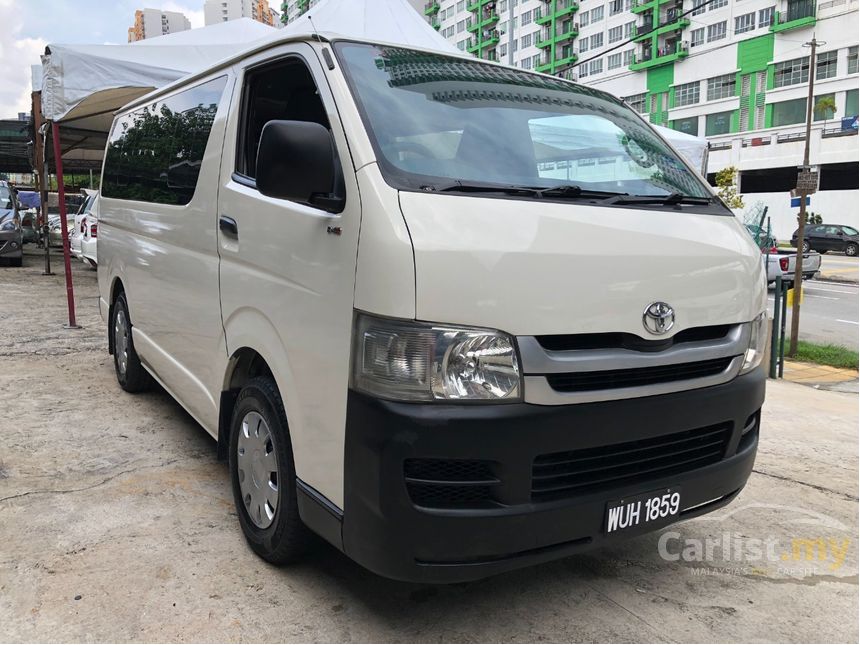 toyota hiace carlist