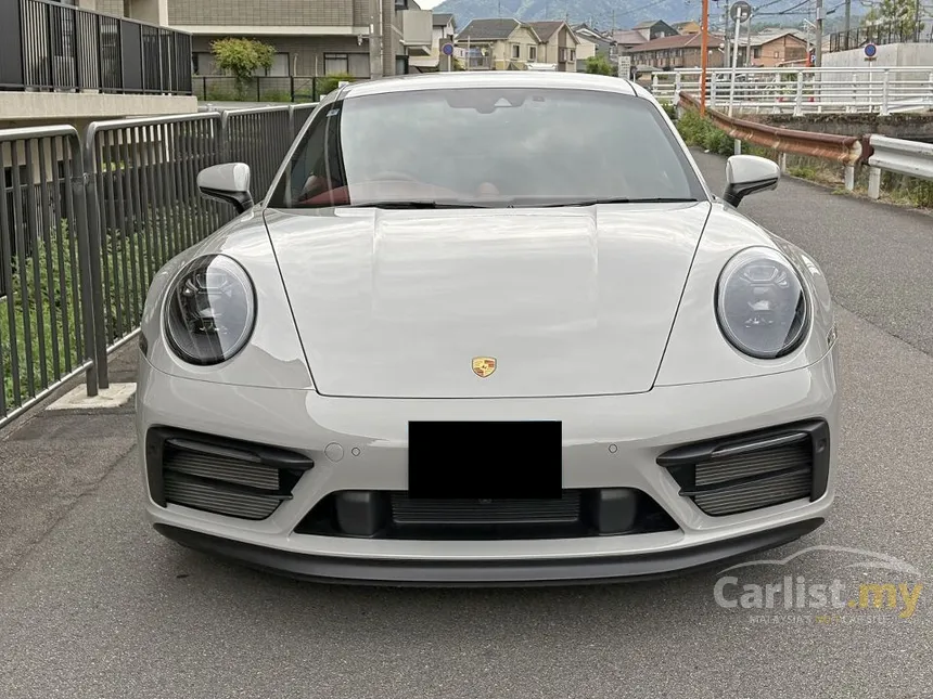 2023 Porsche 911 Carrera 4 GTS Coupe