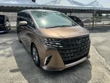 2023 Toyota Alphard 2.5 Z With Moonroof , Flip Down Monitor , HUD , DIM , BSM , 360 Camera , Wireless Apple Car Play [ Recon Unregister ]